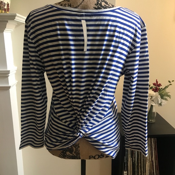 J. Crew Tops - NWT J. Crew knotted back tee!